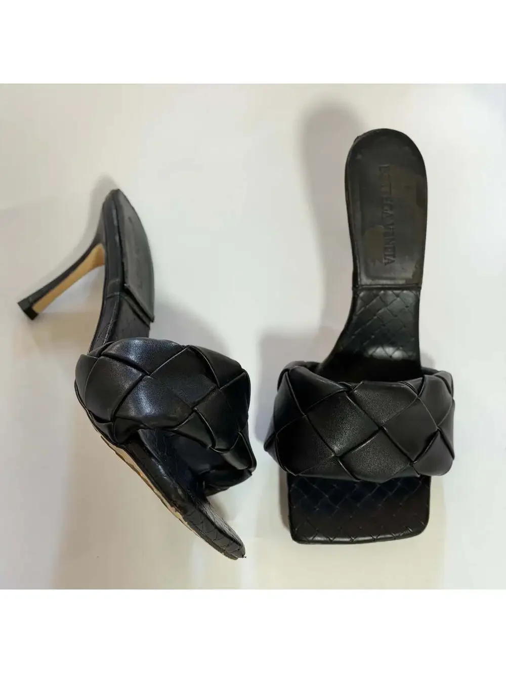 BOTTEGA Veneta